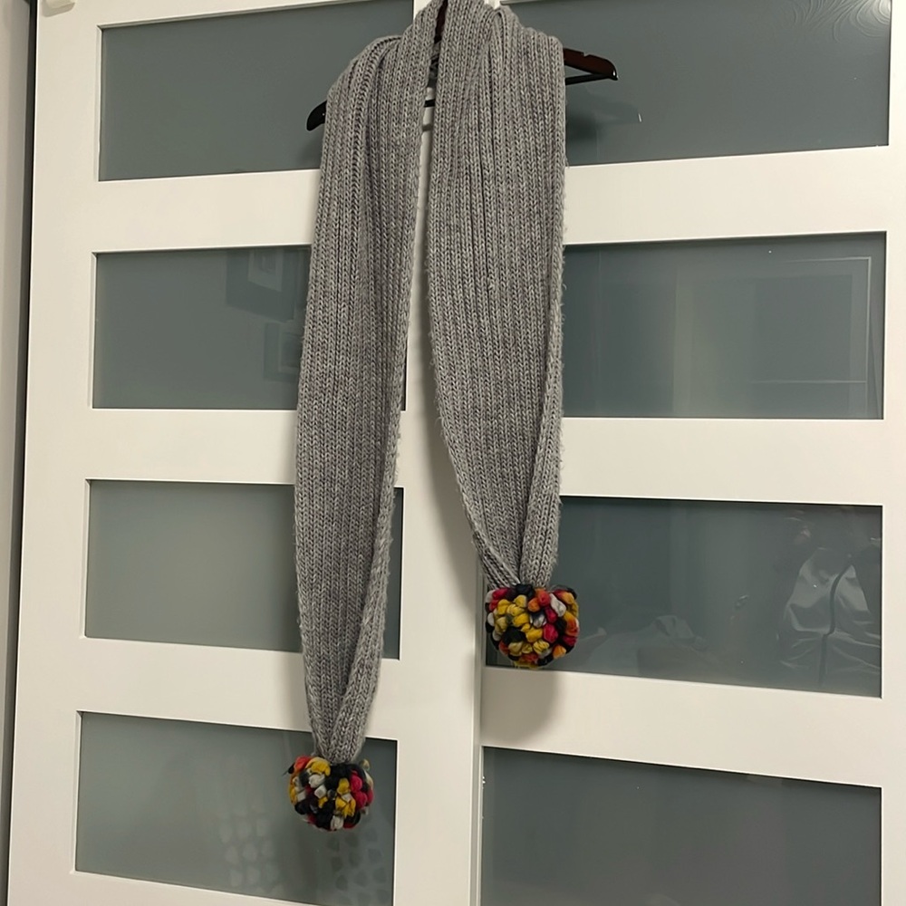 Gray scarf